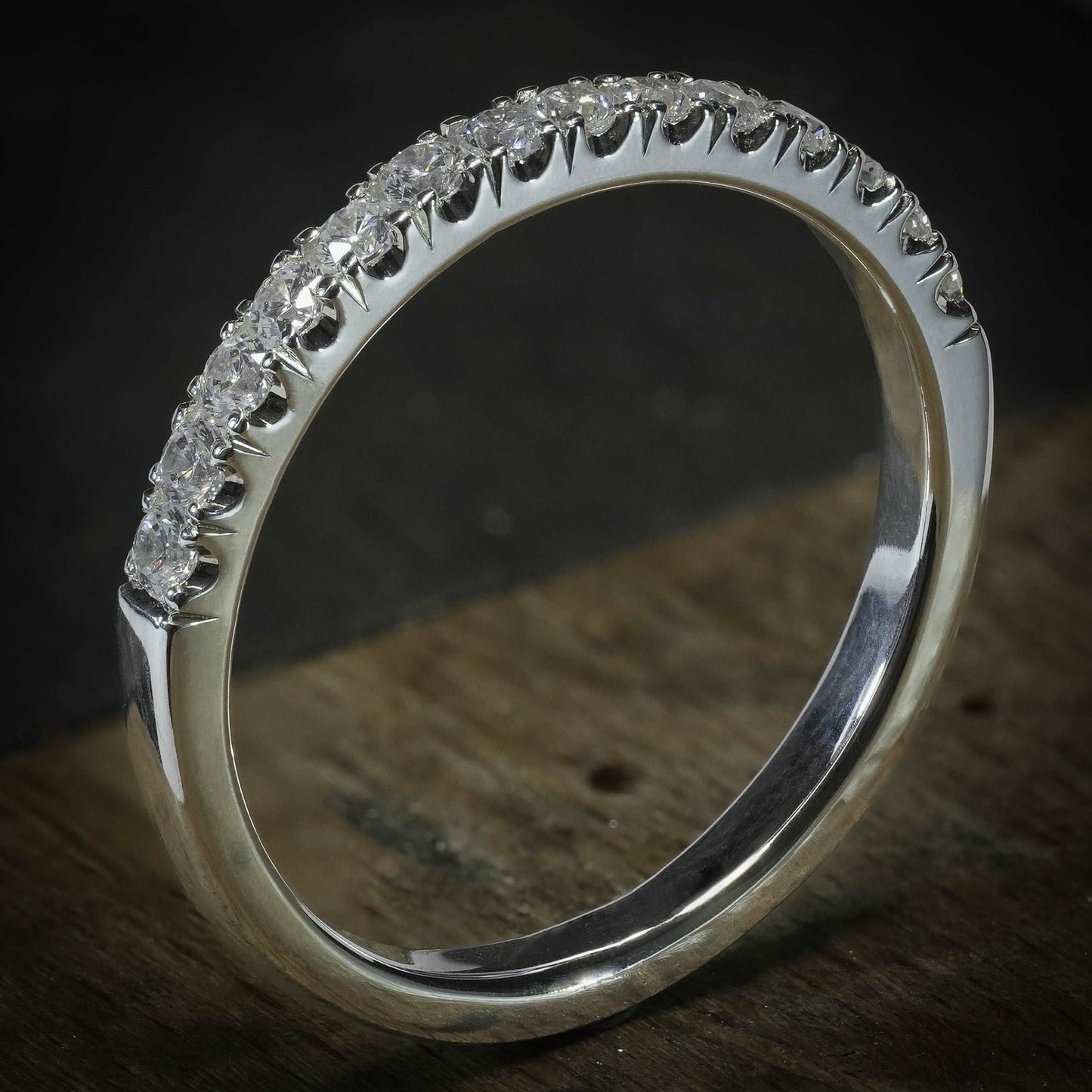 Bague demi éternité