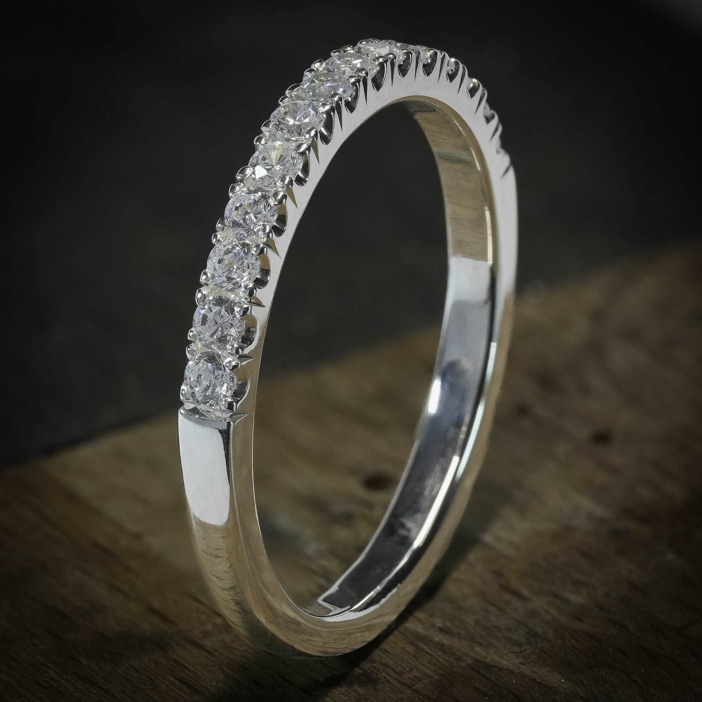 Bague demi éternité