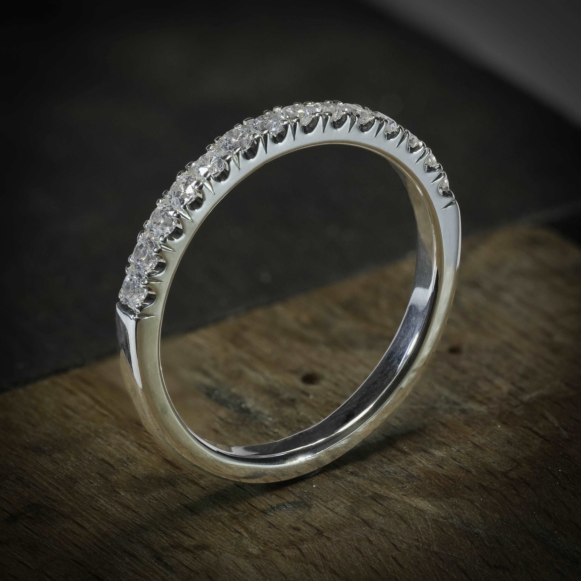 Bague demi éternité